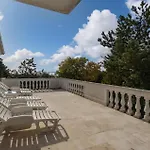 別荘 Beautiful Home In Krk クルク
