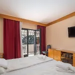 Beautiful Home In Krk 別荘 クルク