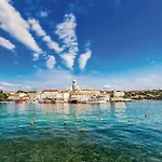 別荘 Beautiful Home In Krk
