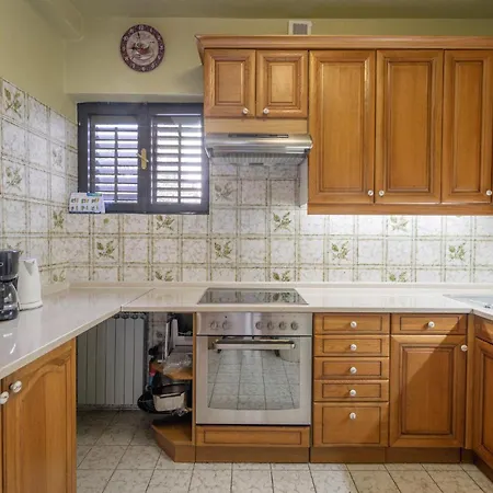 Beautiful Home In Krk クルク