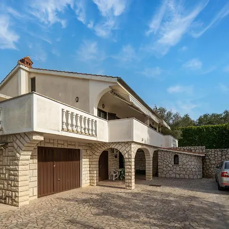 Dom wakacyjny Beautiful Home In Krk
